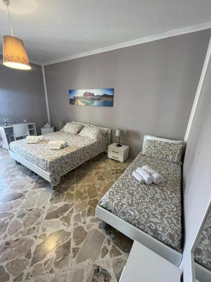 B&B Dea Чефалу Екстериор снимка