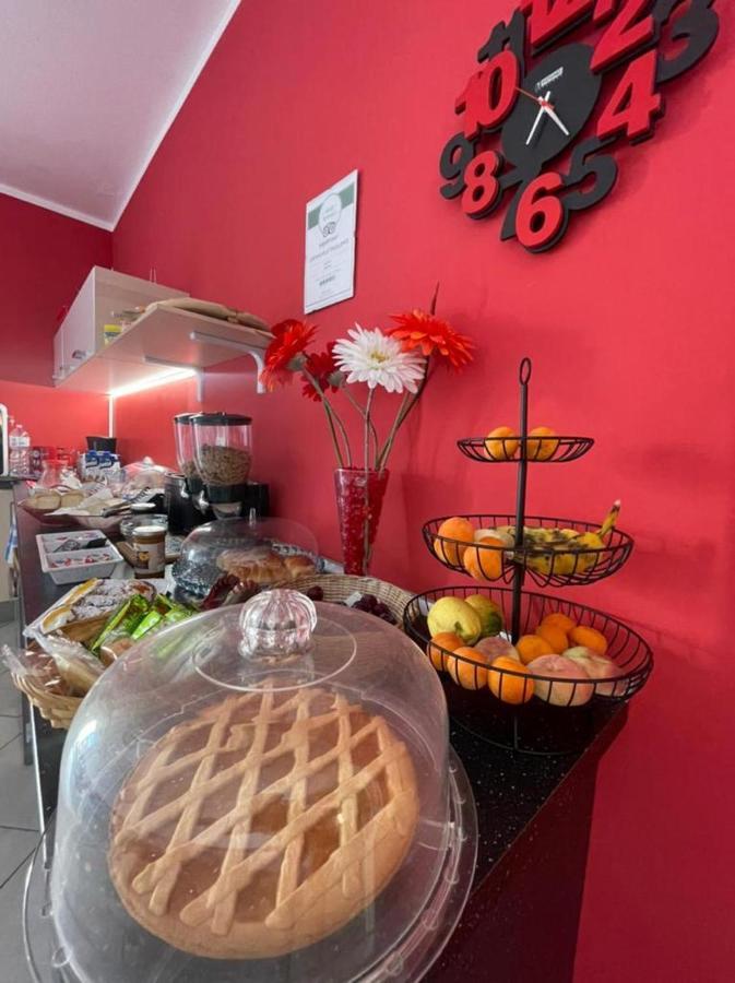 B&B Dea Чефалу Екстериор снимка