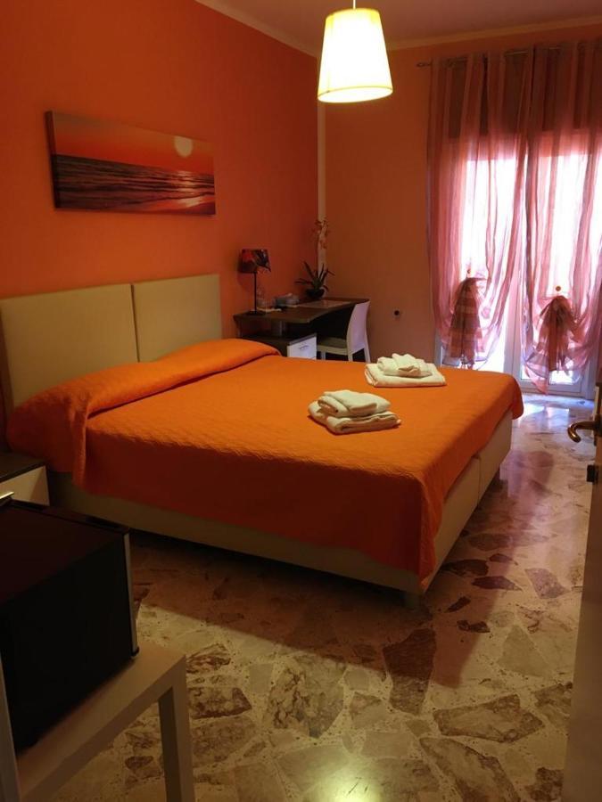B&B Dea Чефалу Екстериор снимка